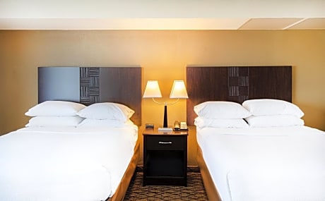 Room with Two Beds - Hearing Accessible - Non-Smoking