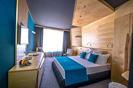 Standard Double or Twin Room (No Balcony)