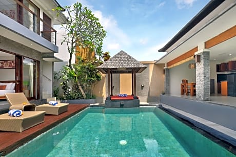 TWO BEDROOM WITH PRIVATE POOL AND BATHTUB