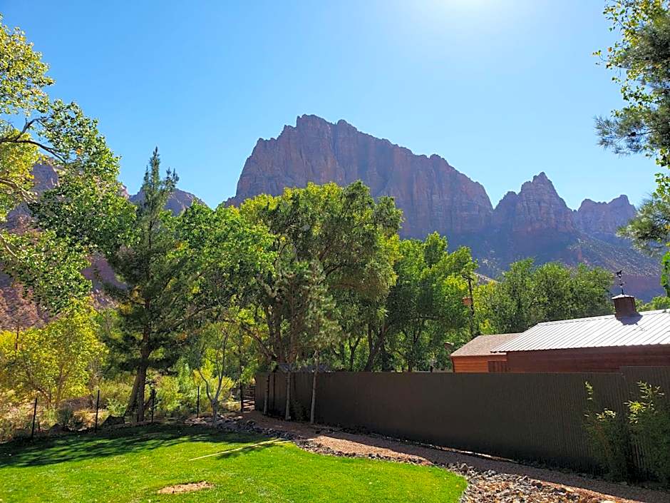 Cliffrose Springdale, Curio Collection by Hilton