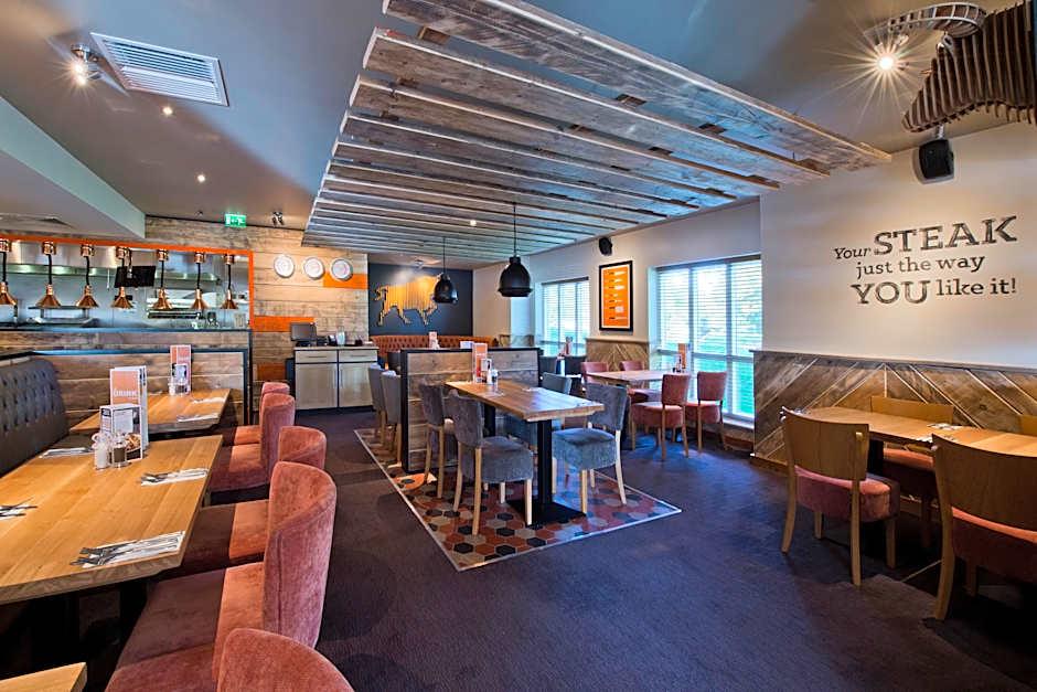 Premier Inn Cirencester