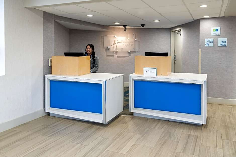 Holiday Inn Express Rochester - Greece By IHG