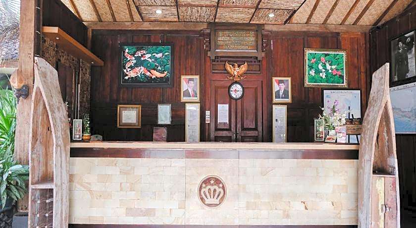 Hotel Mahkota Plengkung