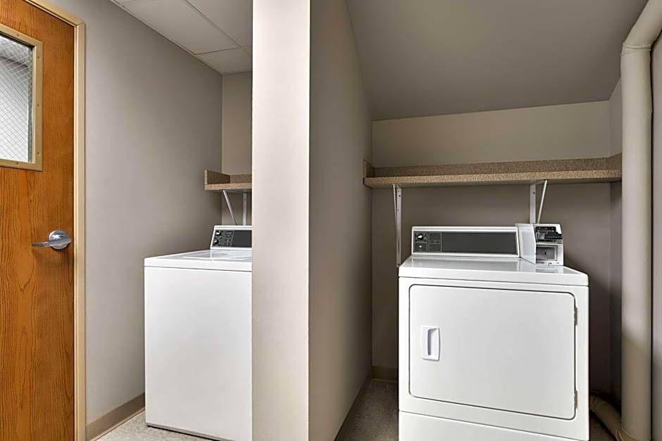 AmericInn by Wyndham Laramie Near University of Wyoming