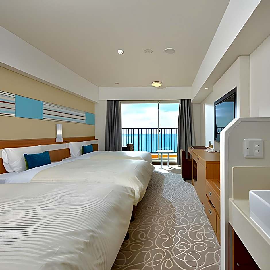 Photo 1 of 11 of Premium, Ocean front, Annex Building