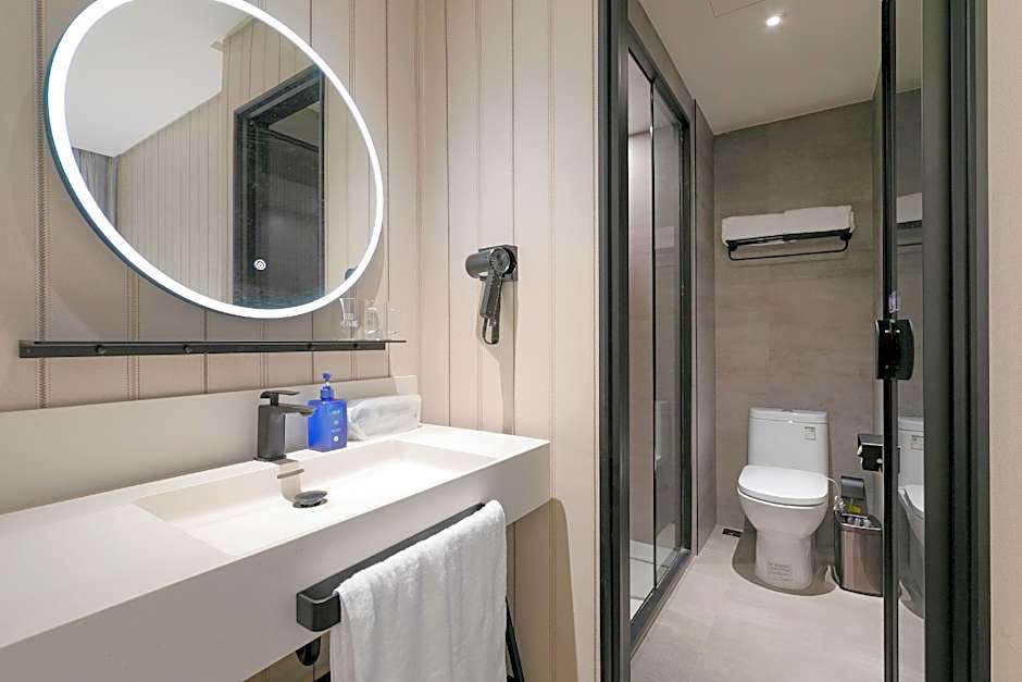 Hanting Hotel Wuhan Jiedaokou Qunguang Square