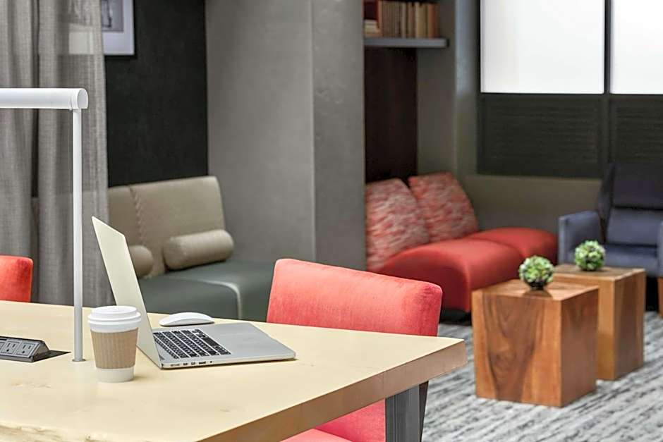 Embassy Suites By Hilton Hotel Los Angeles-Downey