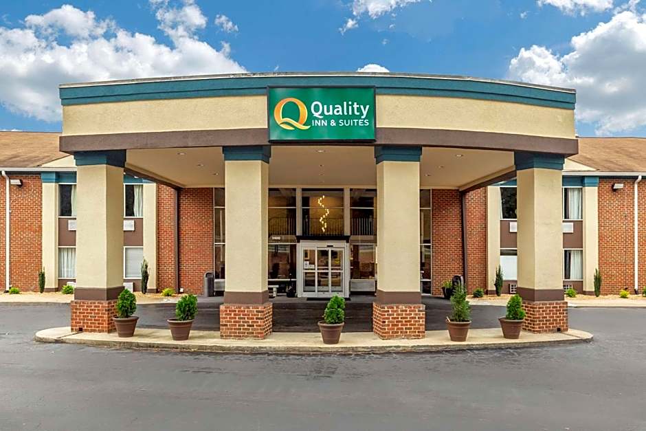 Quality Inn & Suites Apex-Holly Springs