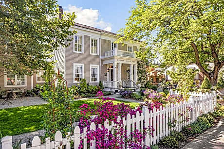 McCully House Inn