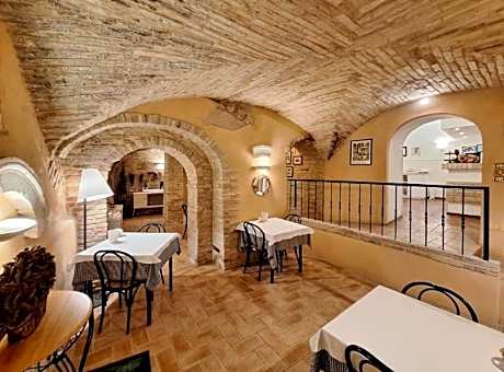 Hotel Lauri