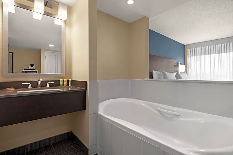 Wyndham Garden Niagara Falls Fallsview