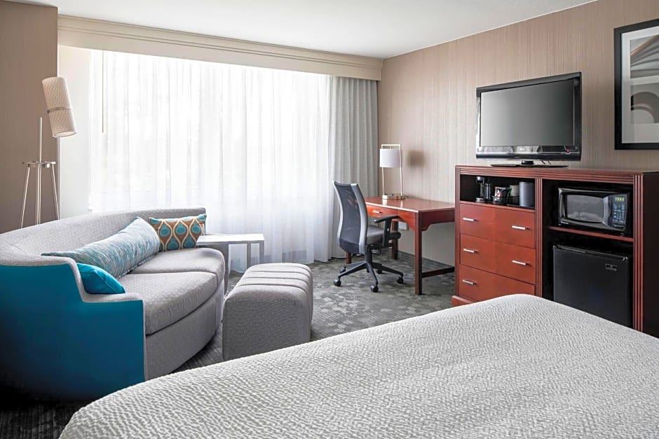 Courtyard by Marriott Seattle Federal Way