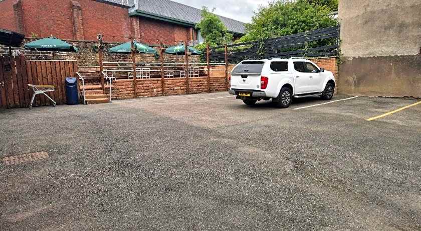 OYO The Old Victoria