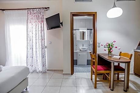 Triple Room with Balcony