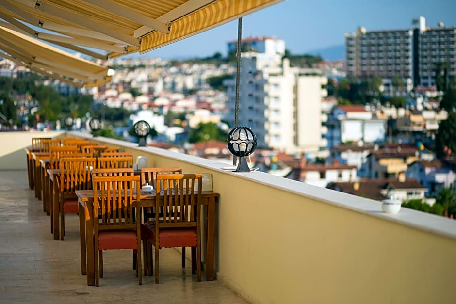 Tuntas Family Suites Kusadasi