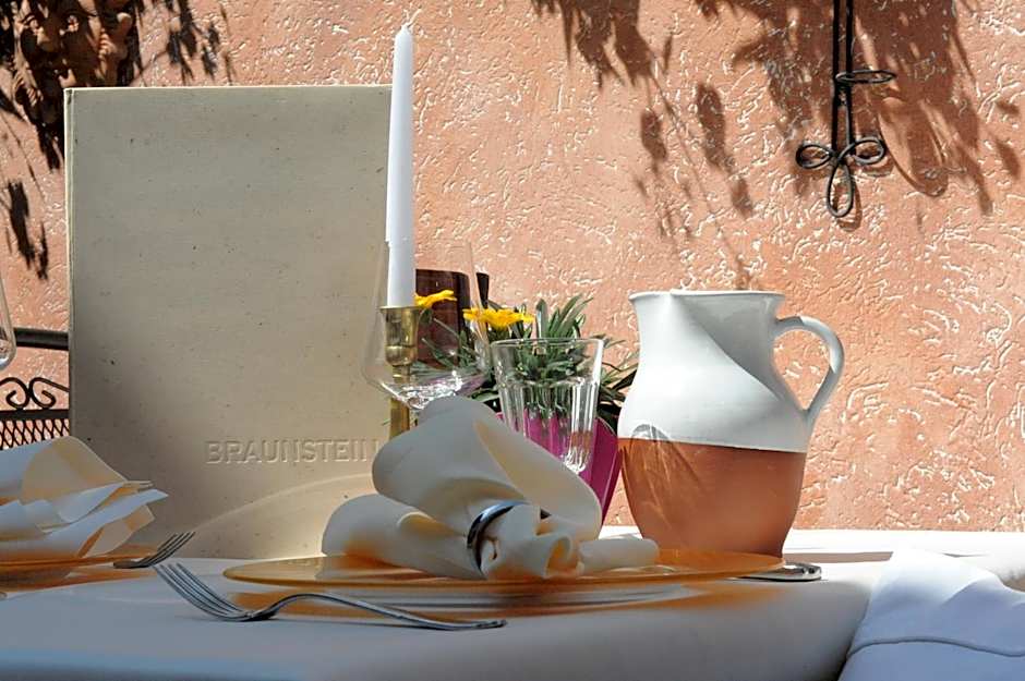 Hotel & Restaurant Braunstein - Pauli´s Stuben