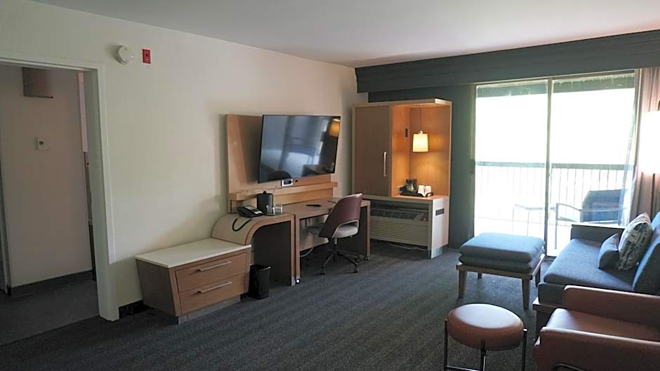 Courtyard by Marriott Memphis East/Bill Morris Parkway