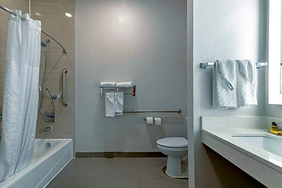 Best Western Plus Pleasanton Hotel