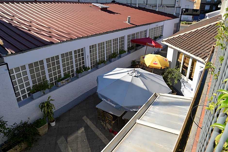 Le Cheval Noir Hôtel Paris Pantin