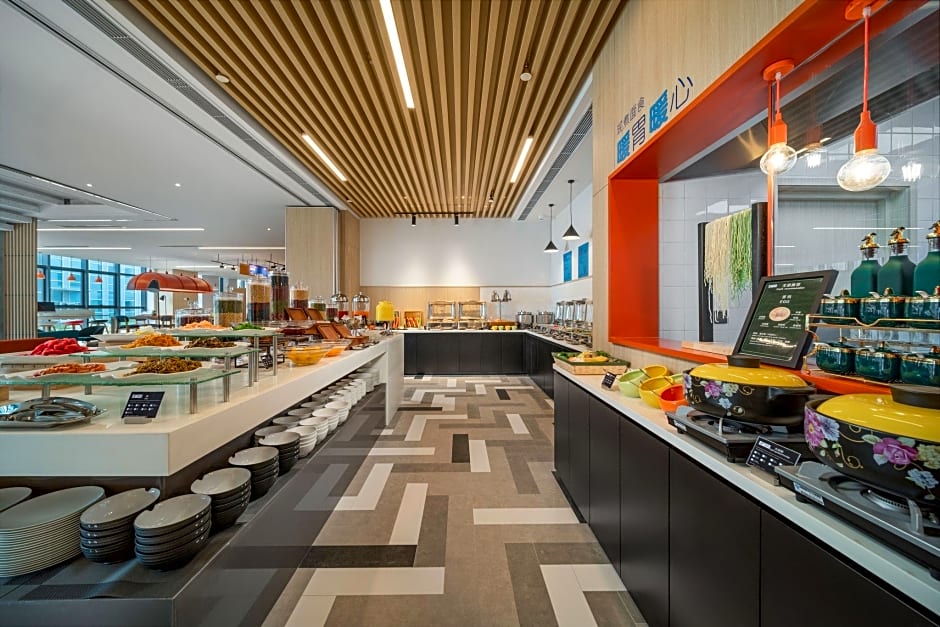 Holiday Inn Express Rongcheng Science and Technolo By IHG