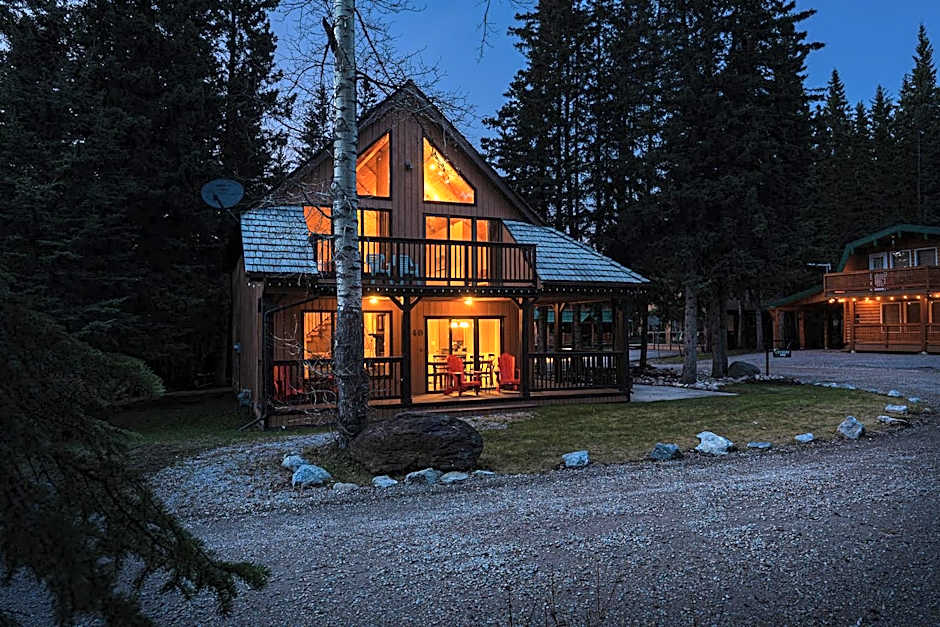 Overlander Mountain Lodge