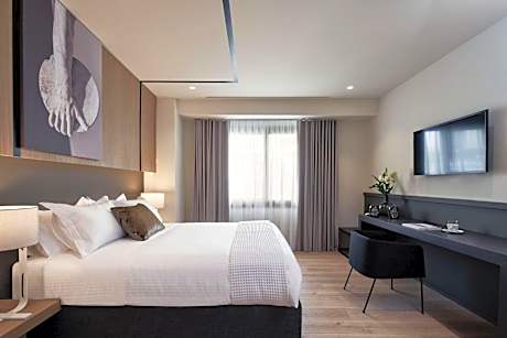 Triple Room with City View