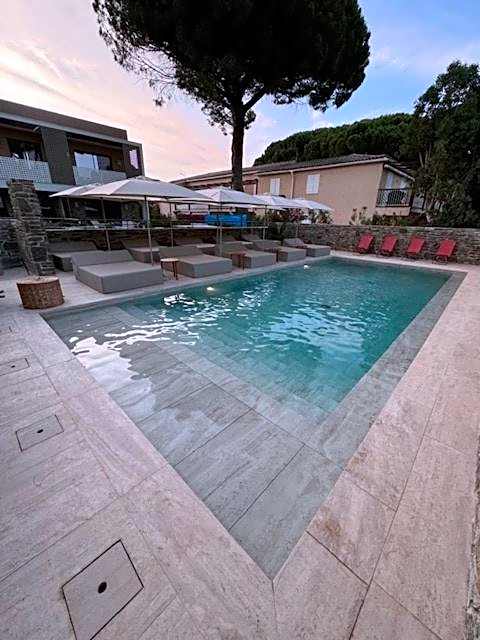 Hotel La Menado