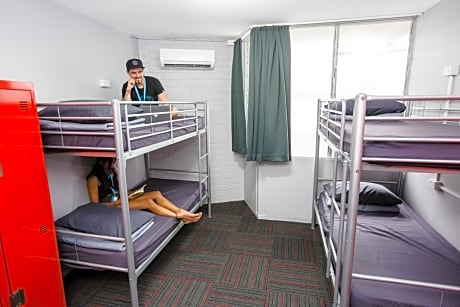 Bunk Bed in Mixed Dormitory Room (ages 18-35 years only)