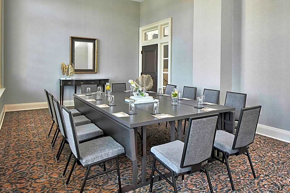 The Battle House Renaissance by Marriott Mobile Hotel & Spa