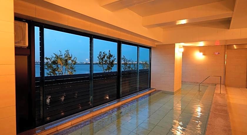 Kawasaki King Skyfront Tokyu REI Hotel