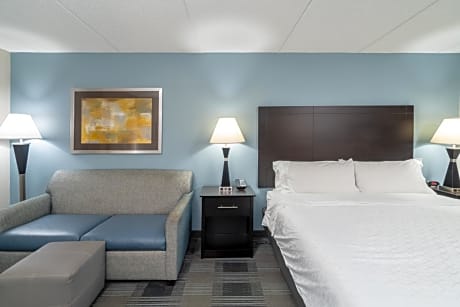 Standard King Room with Sofa Bed - Non-Smoking