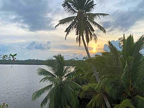 Lake view Duwa hotel 