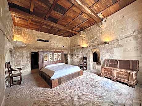 Suite with Mountain View