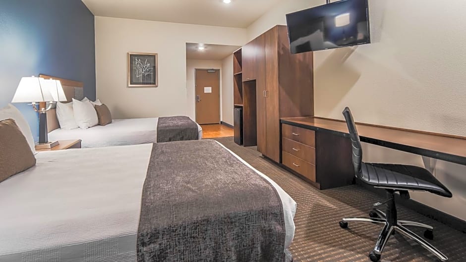 Best Western Plus Peppertree Nampa Civic Center Inn