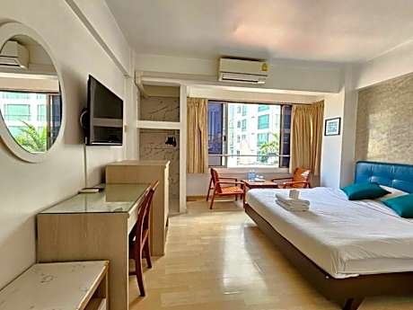 Superior Double Room with Bath Tub