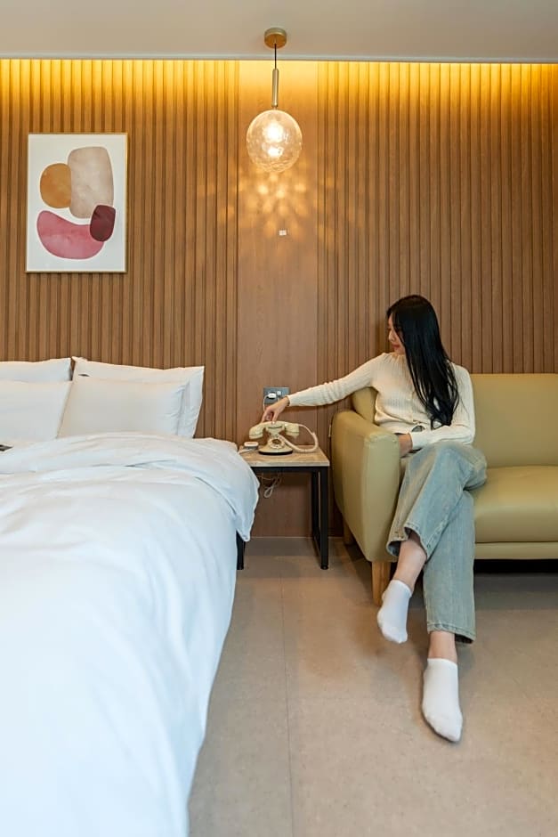 Jecheon Hound Hotel