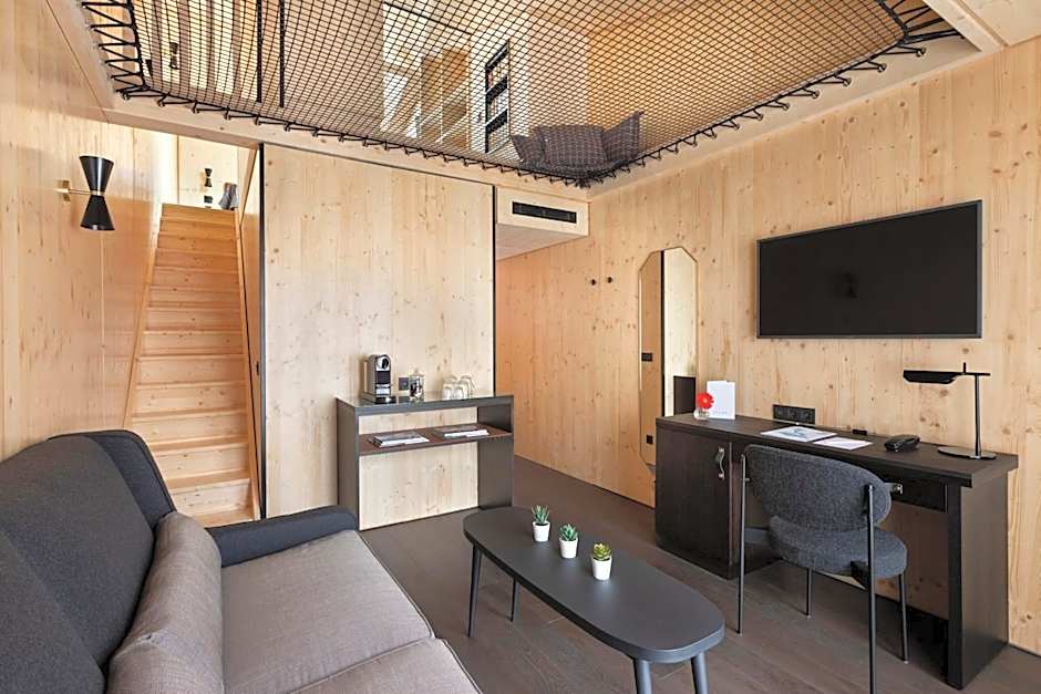 Photo 1 of 5 of Duplex Suite