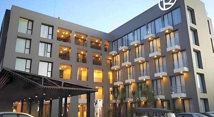 R Photo Hotel