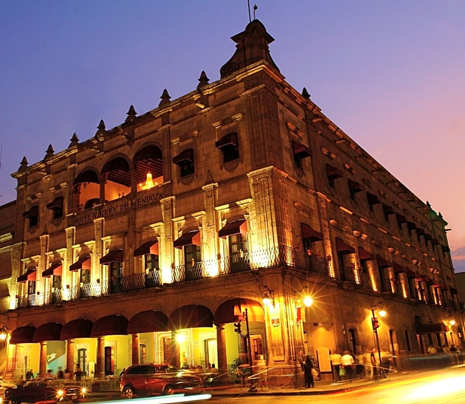 Hotel Virrey De Mendoza