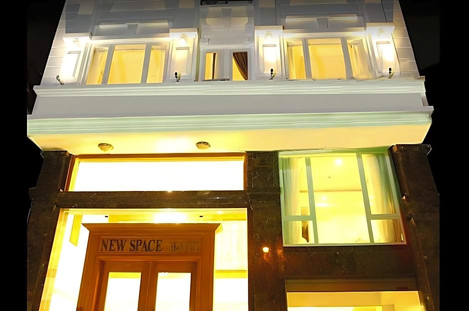 New Space Hotel Airport