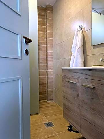 Thalia Bloom Villa Apartments