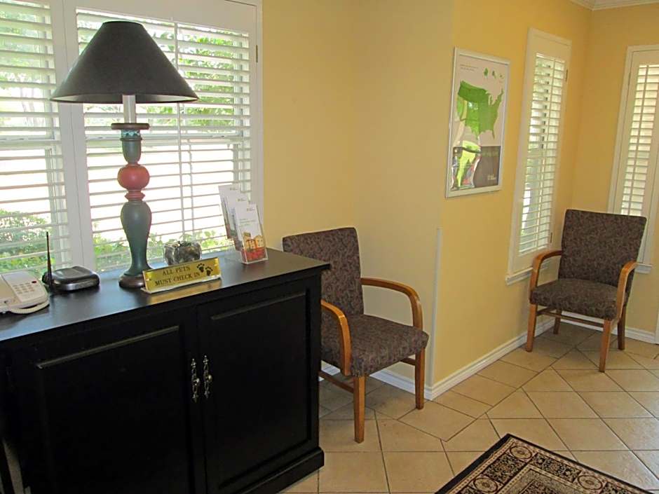 Suburban Studios Irving - Las Colinas