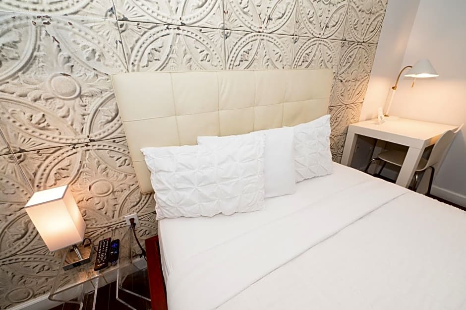 The New Hotel