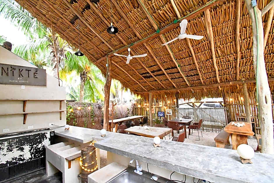 Maria Bonita Hotel & Restaurant El Cuyo by Spot Rentals