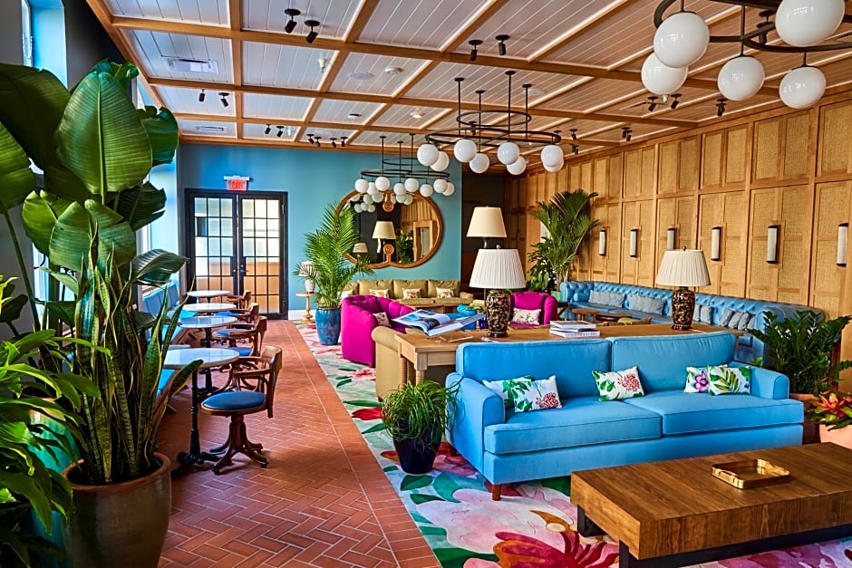 The Drayton Hotel Savannah, Curio Collection by Hilton