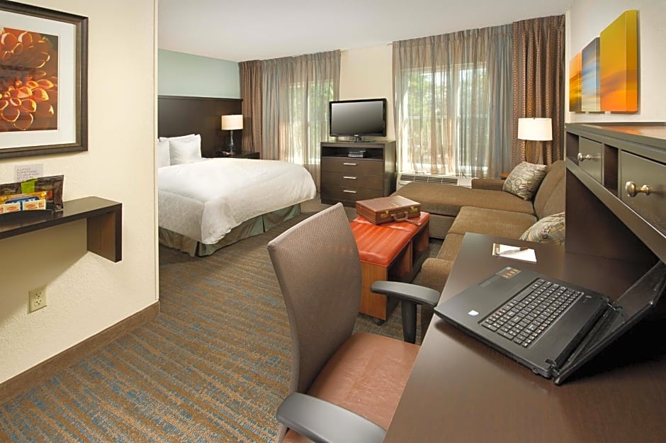 Staybridge Suites Bismarck