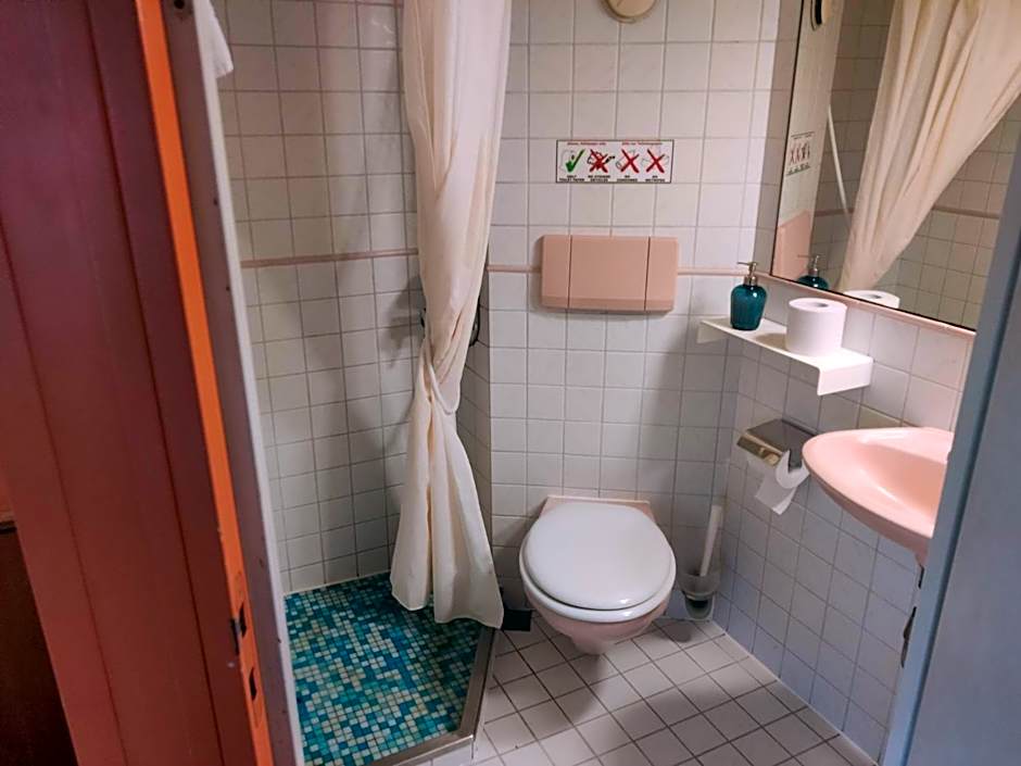 Shipotel-Berlin GmbH, Shipotel Eastern & Shipotel Western