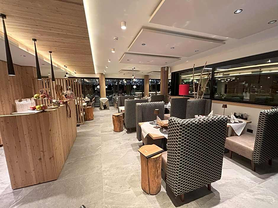 Alexander Hotel Alpine Wellness Dolomites