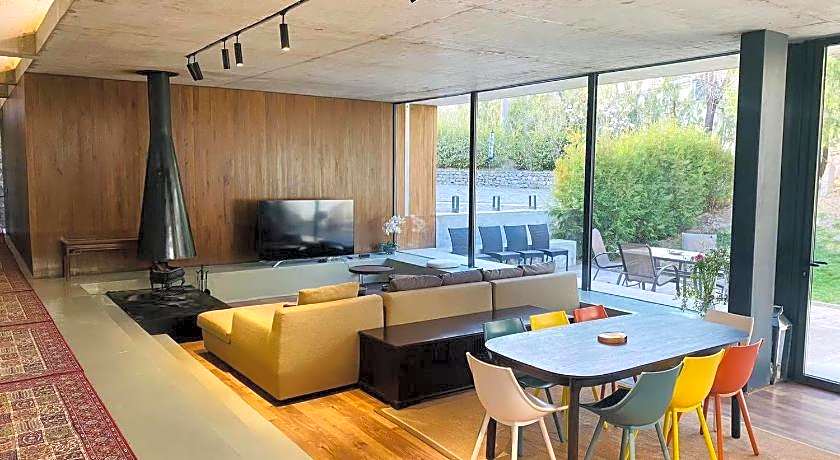 Brickyard Retreat at Mutianyu Great Wall