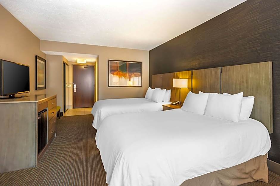 Best Western Plus Cottontree Inn